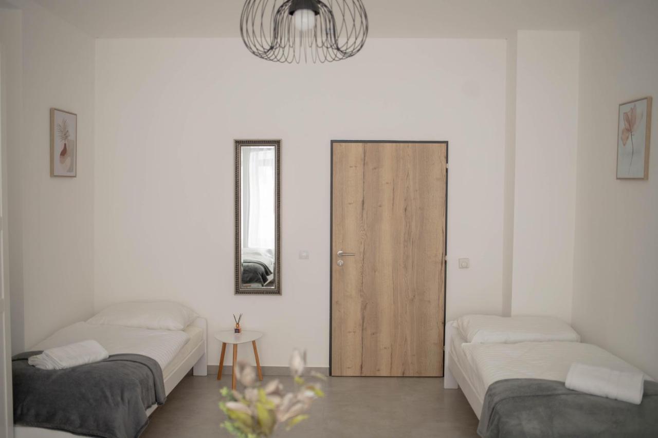 Rezidence Kbely - Free Parking Apartment ปราก ภายนอก รูปภาพ