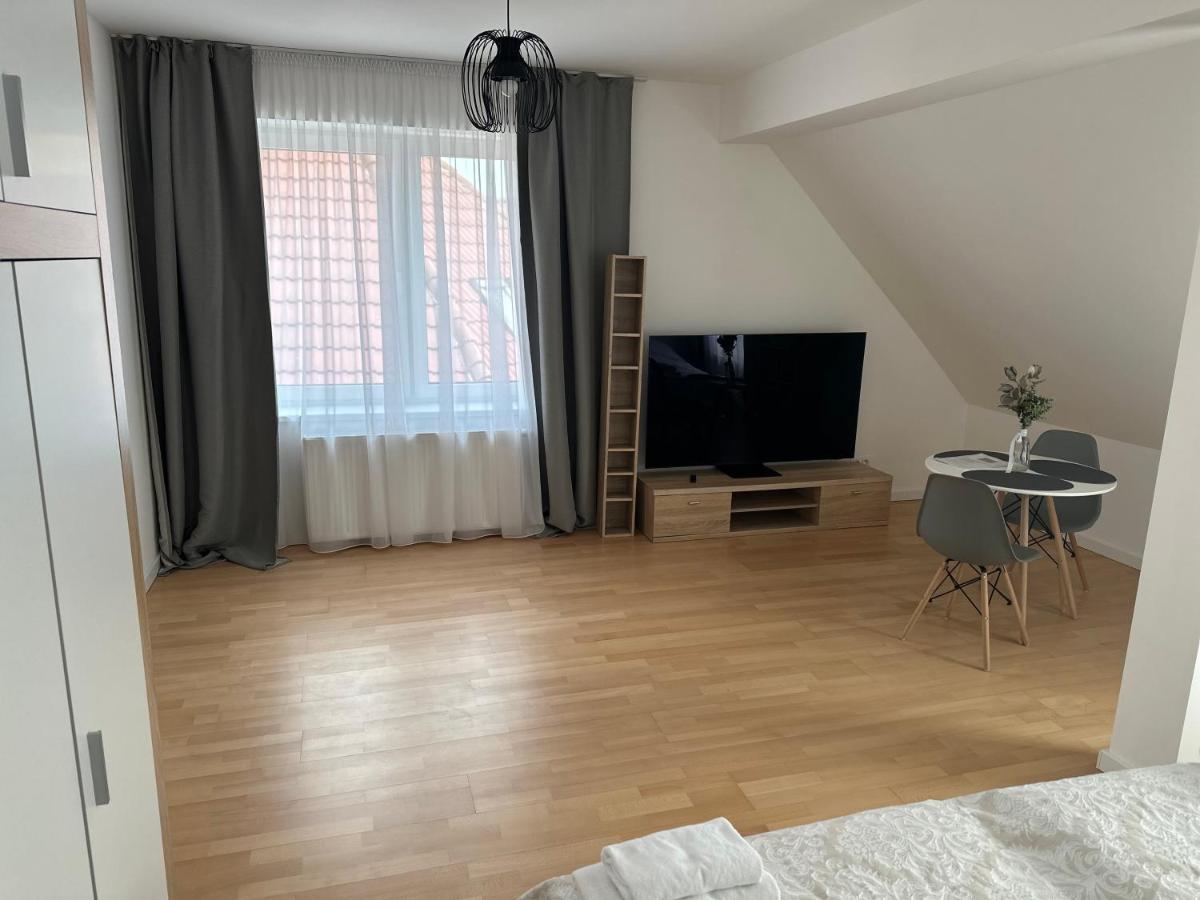 Rezidence Kbely - Free Parking Apartment ปราก ภายนอก รูปภาพ